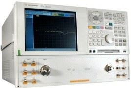 Käytetty verkkoanalysaattori Agilent E 8364 A